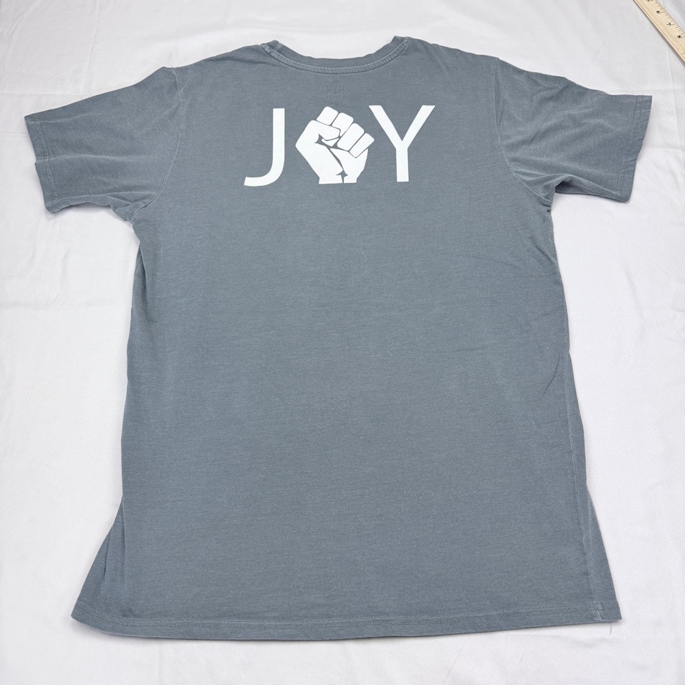 Black Men Smile Gray Short Sleeve Tee - Picture 2 of 7